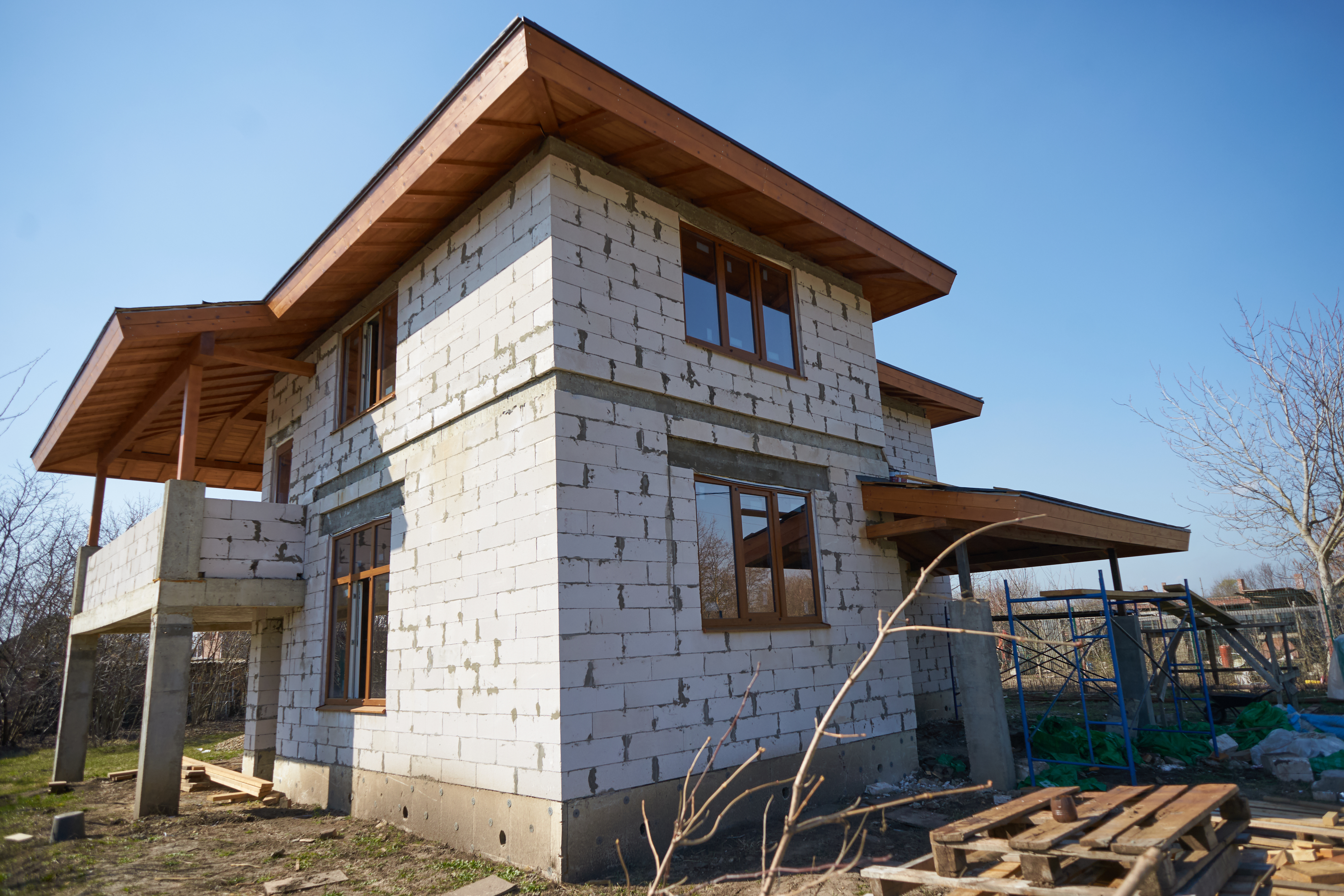 фото дома в процессе стройки